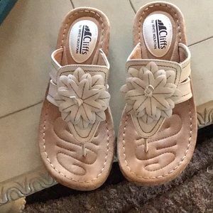 Cliffs by White Mountain Cupcake White WomenSize 8